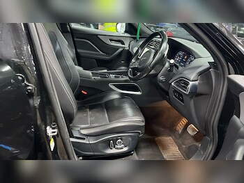 Used Jaguar F-Pace 2019 for sale - 77967659: Photo