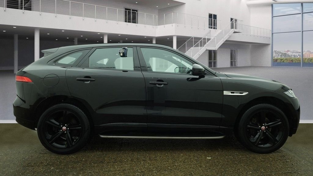 Used Jaguar F-Pace 2019 for sale - 77967659: Photo 9