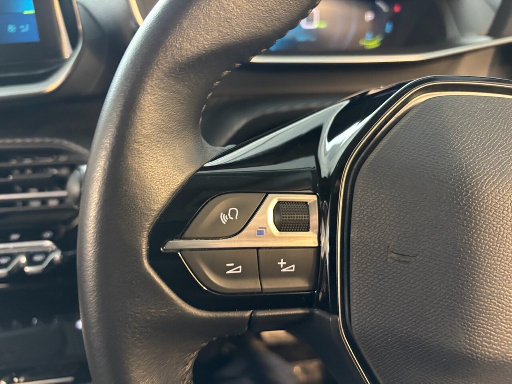 Used Peugeot E-2008 2022 for sale - 76048393: Photo 25