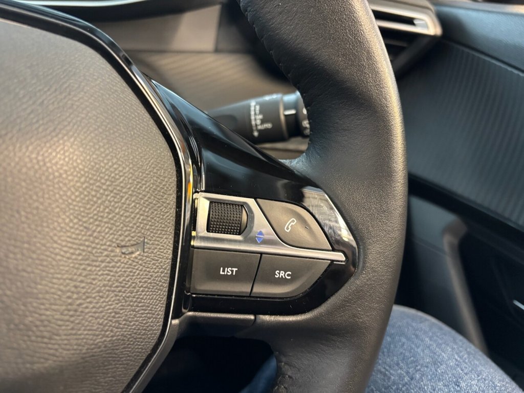 Used Peugeot E-2008 2022 for sale - 76048393: Photo 28