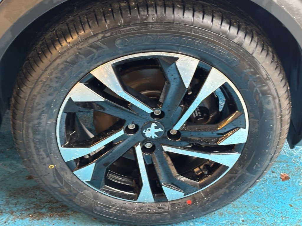 Used Peugeot E-2008 2022 for sale - 76048393: Photo 34