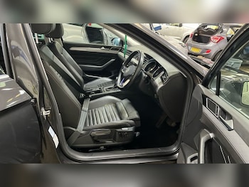 Used Volkswagen Passat 2022 for sale - 78806394: Photo