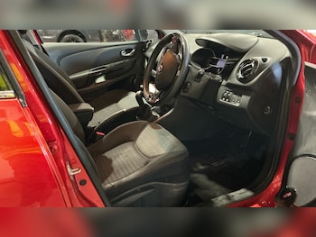 Used Renault Clio 2015 for sale - 77276224: Photo