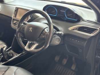 Used Peugeot 2008 2017 for sale - 75087854: Photo