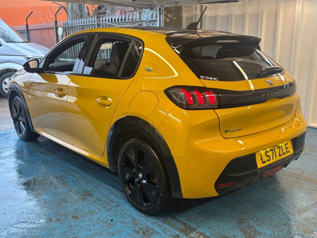 Used Peugeot E-208 2021 for sale - 77356607: Photo 10