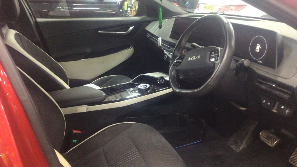 Used Kia EV6 2022 for sale - 78017469: Photo 2