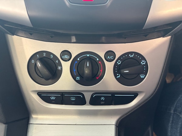 Used Ford Focus 2013 for sale - 76132543: Photo 32