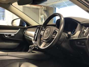Used Volvo V90 2017 for sale - 74746967: Photo