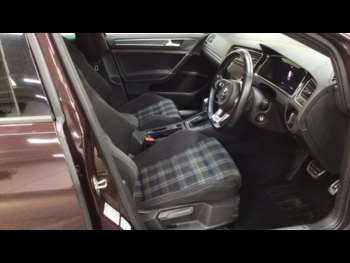 Used Volkswagen Golf 2017 for sale - 74721545: Photo