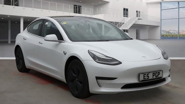Used Tesla Model 3 2019 for sale - 76210661: Photo 1