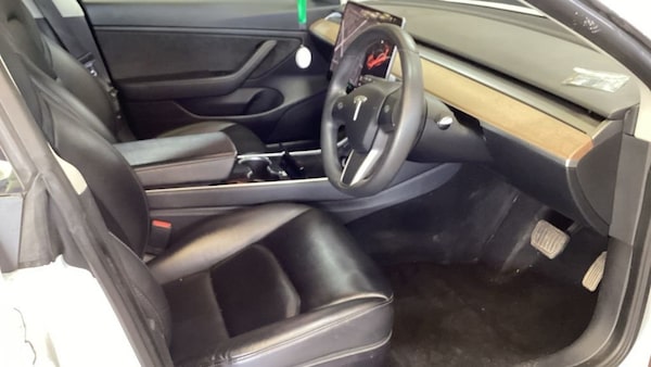 Used Tesla Model 3 2019 for sale - 76210661: Photo 3