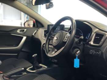 Used Kia Ceed 2021 for sale - 74344601: Photo