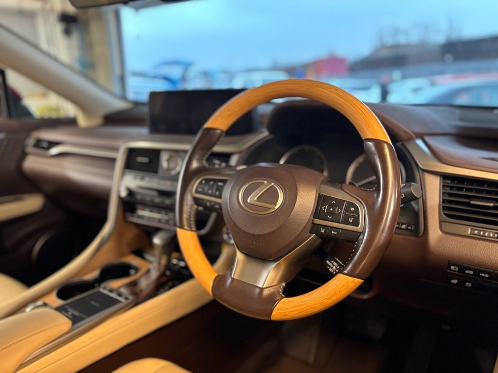 Used Lexus RX L 2020 for sale - 76973779: Photo 32