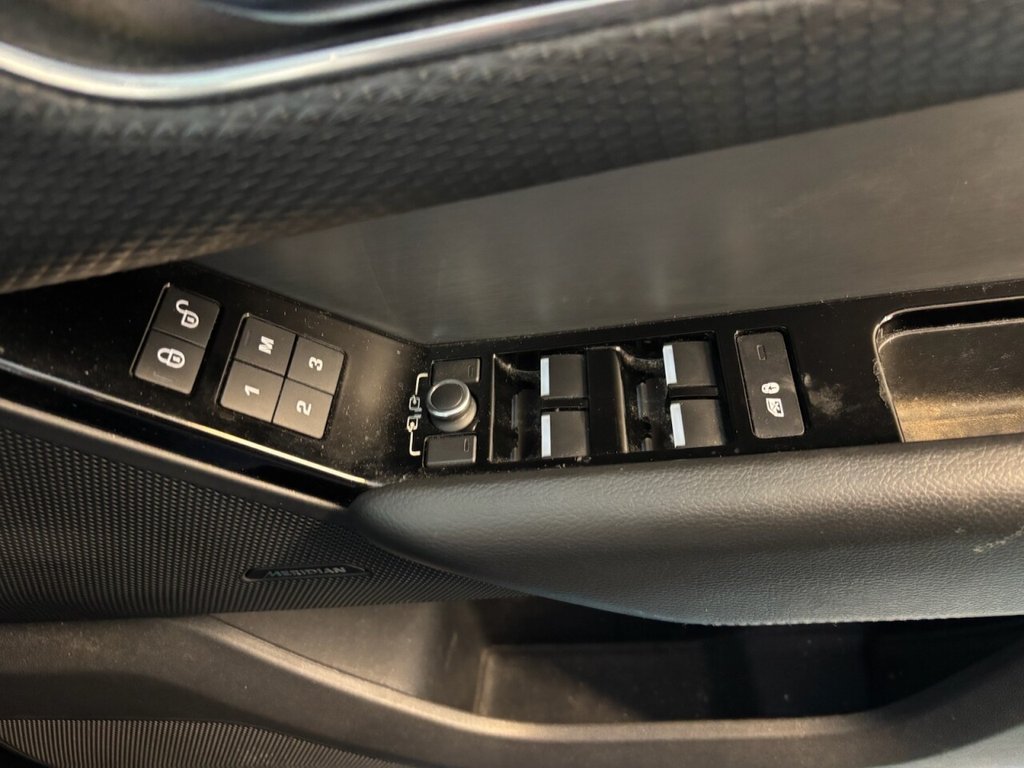 Used Land Rover Range Rover Velar 2018 for sale - 76210651: Photo 31