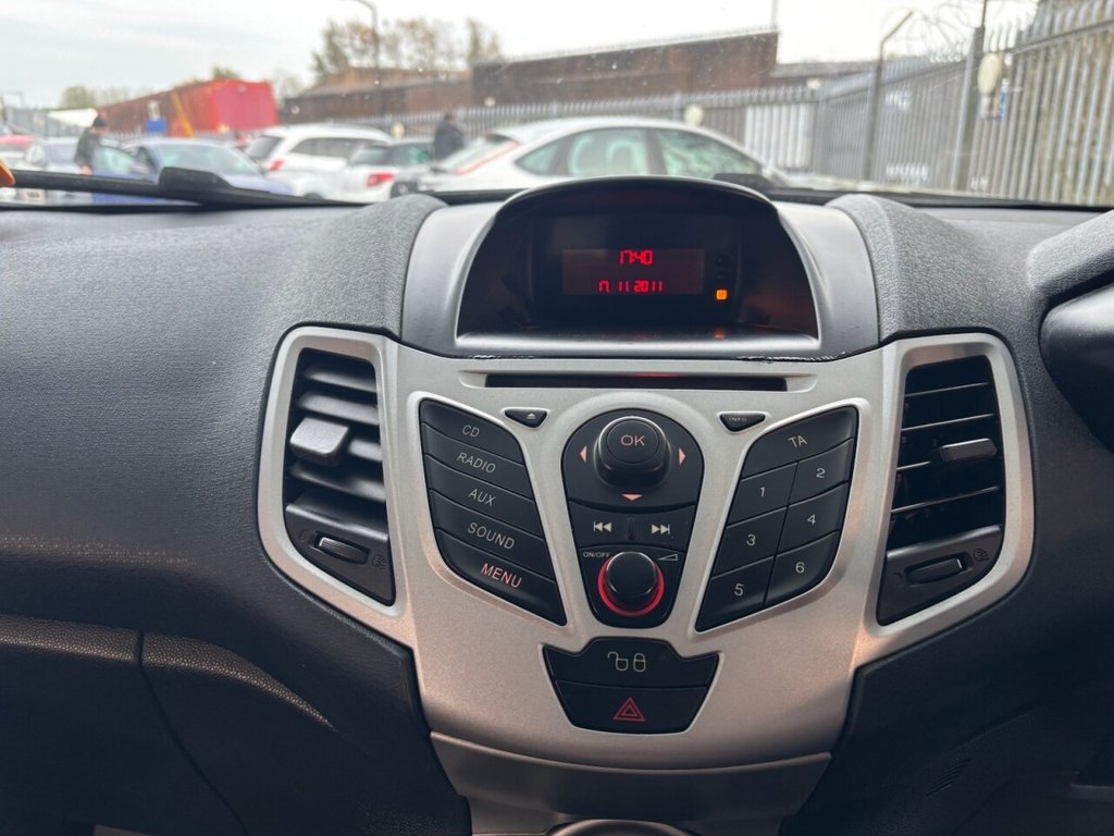 Used Ford Fiesta 2012 for sale - 76203249: Photo 21