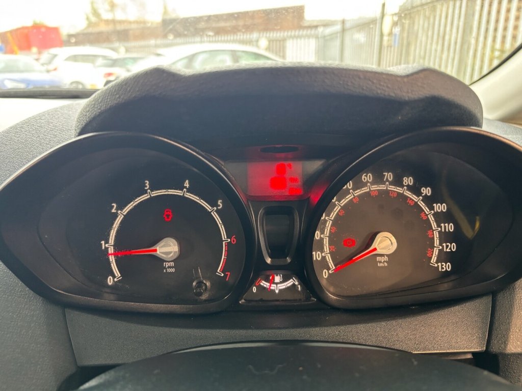 Used Ford Fiesta 2012 for sale - 76203249: Photo 31