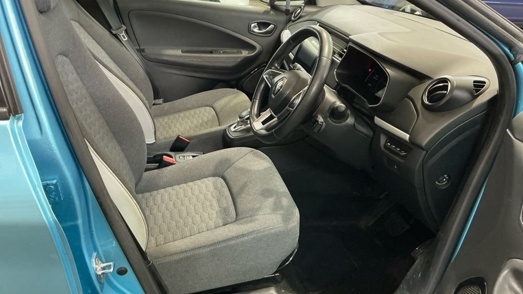 Used Renault Zoe 2021 for sale - 77779961: Photo 2