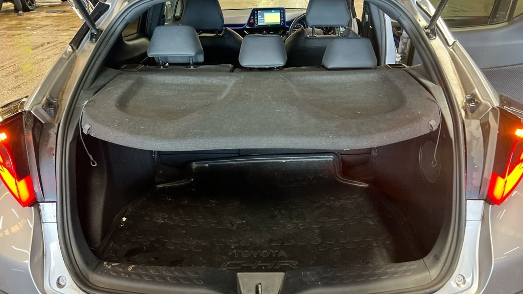 Used Toyota C-HR 2020 for sale - 76632116: Photo 10