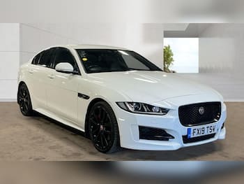 Used Jaguar XE 2019 for sale - 79871522: Photo