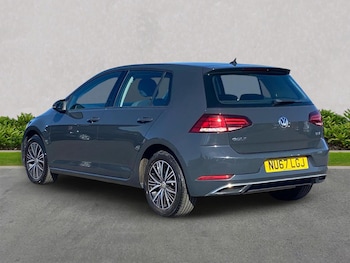 Used Volkswagen Golf 2017 for sale - 78373711: Photo