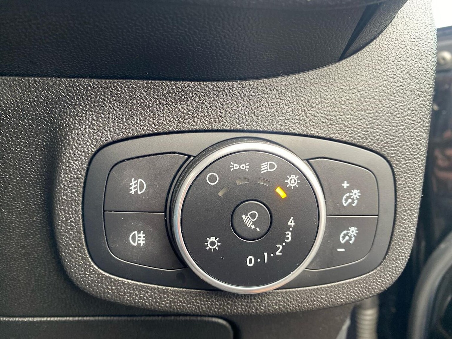 Used Ford Fiesta 2018 for sale - 76352515: Photo 22