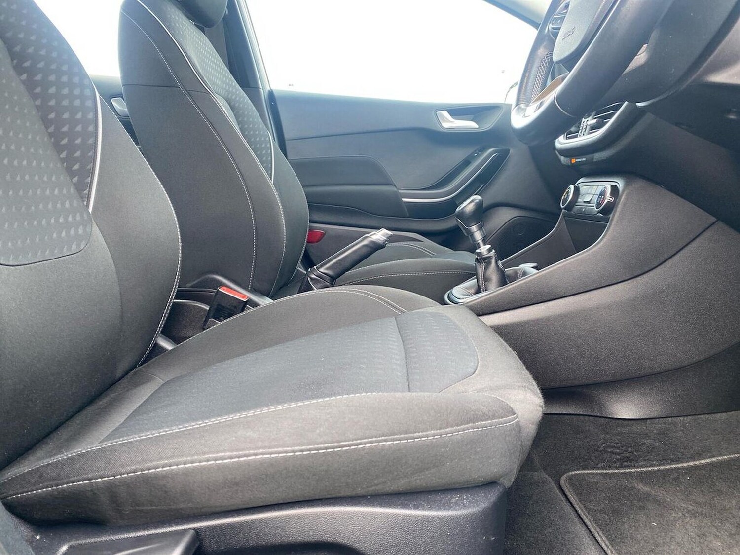 Used Ford Fiesta 2018 for sale - 76352515: Photo 30