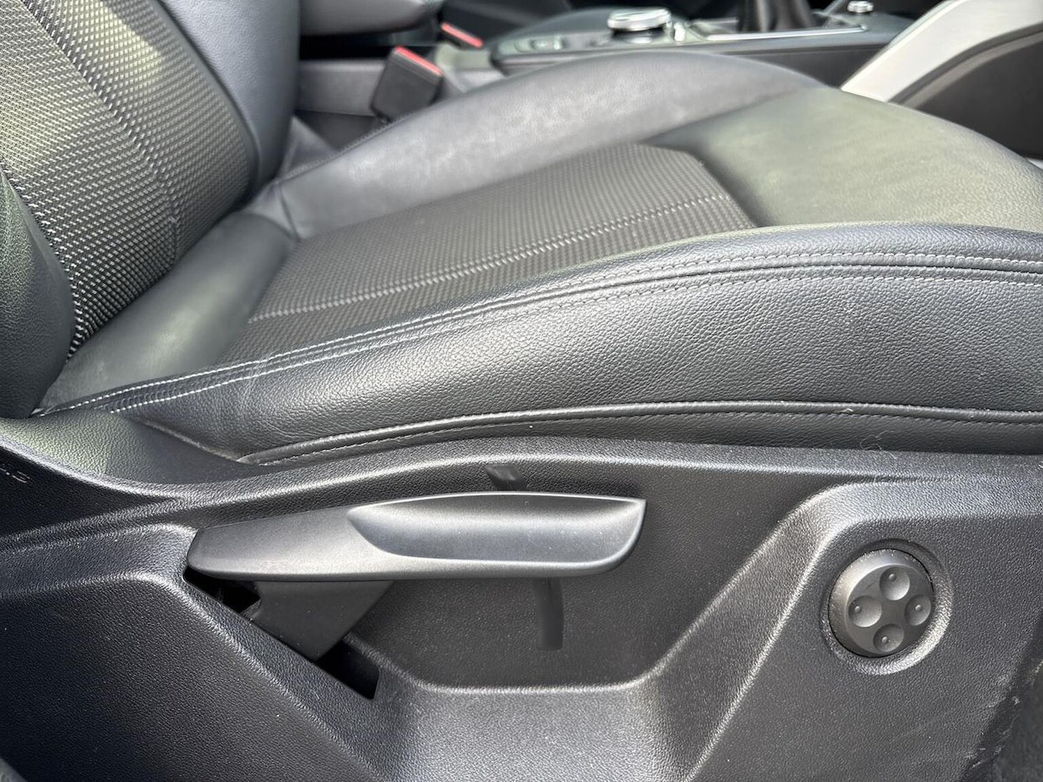 Used Audi Q2 2022 for sale - 76407361: Photo 28