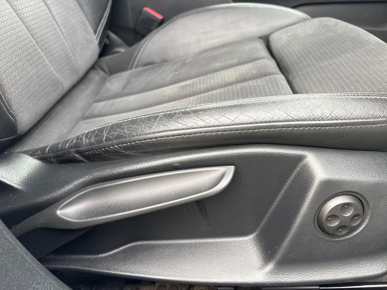 Used Audi A4 2023 for sale - 76809393: Photo 30