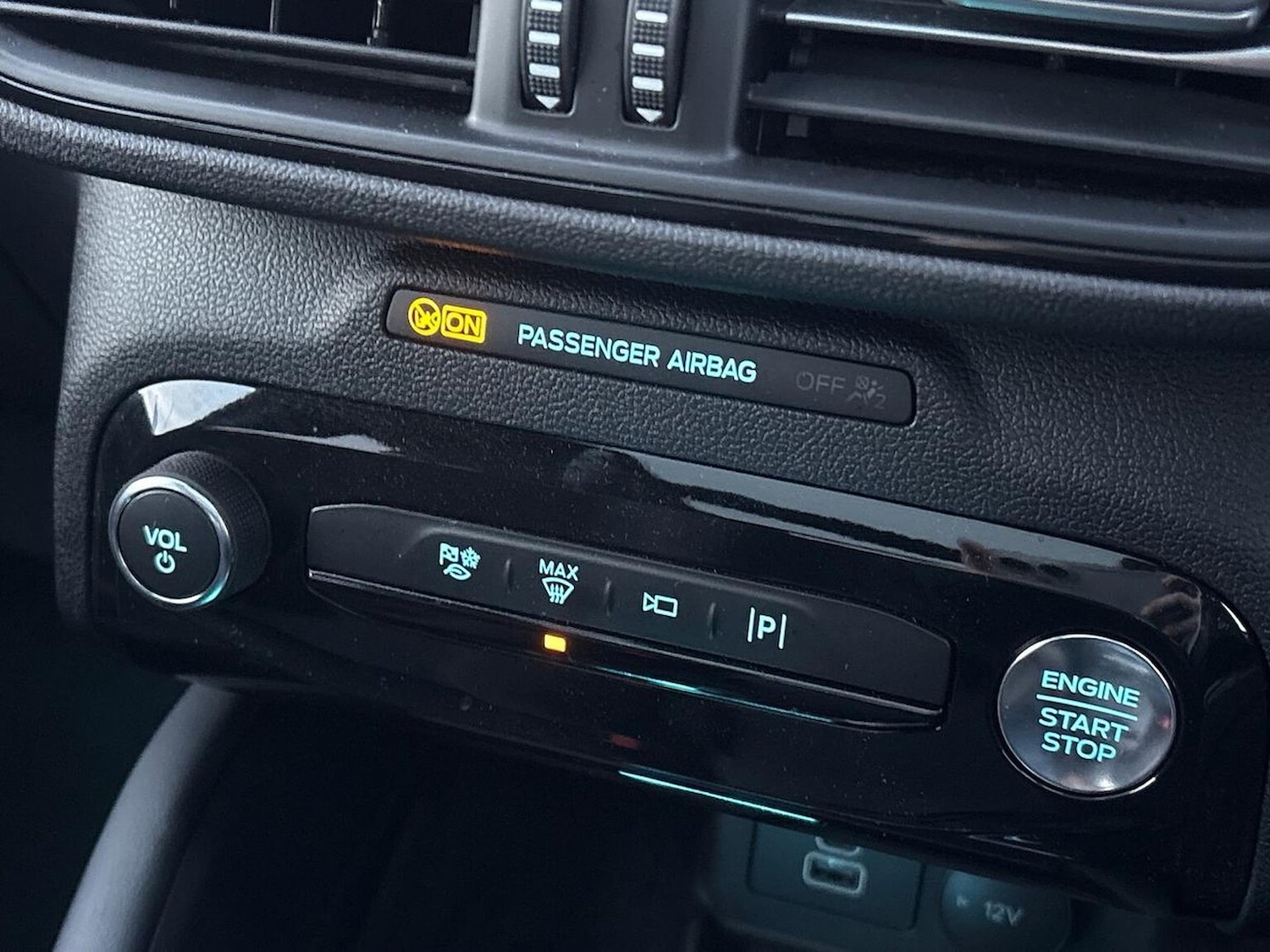 Used Ford Kuga 2025 for sale - 76893281: Photo 48