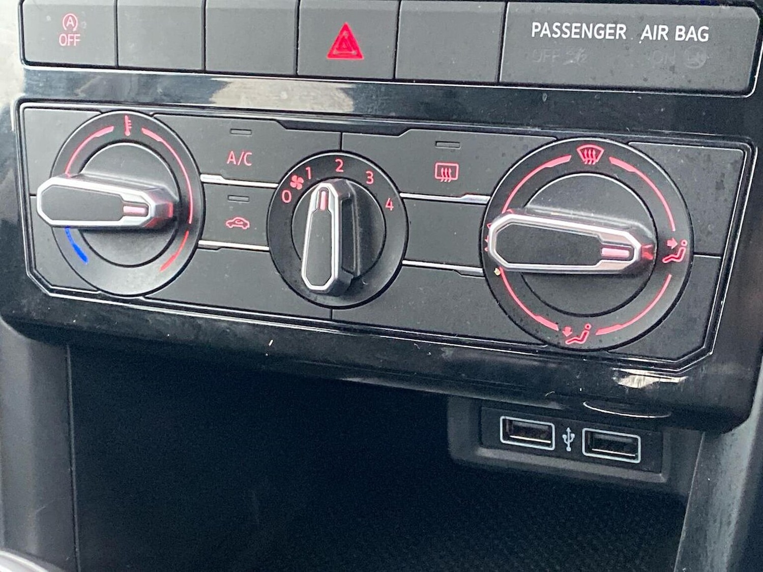 Used Volkswagen T-Cross 2020 for sale - 77775180: Photo 12