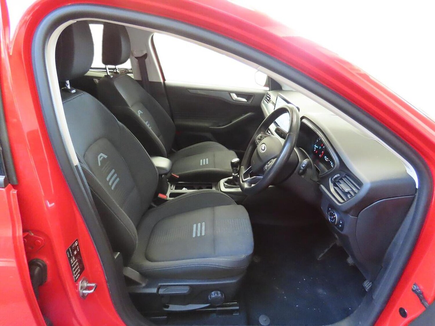 Used Ford Focus 2022 for sale - 76497240: Photo 7