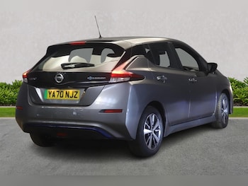Used Nissan Leaf 2020 for sale - 76275126: Photo 2
