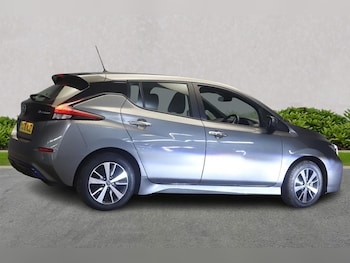 Used Nissan Leaf 2020 for sale - 76275126: Photo 3