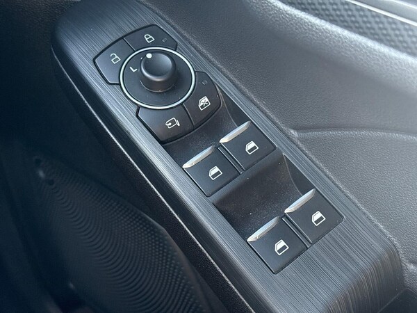 Used Ford Kuga 2023 for sale - 75744849: Photo 21
