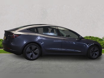 Used Tesla Model 3 2021 for sale - 76310107: Photo 3