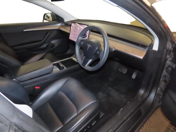 Used Tesla Model 3 2021 for sale - 76310107: Photo 6