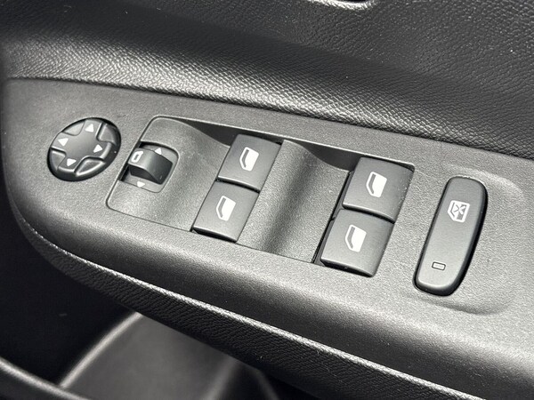 Used Vauxhall Corsa 2022 for sale - 76206028: Photo 21