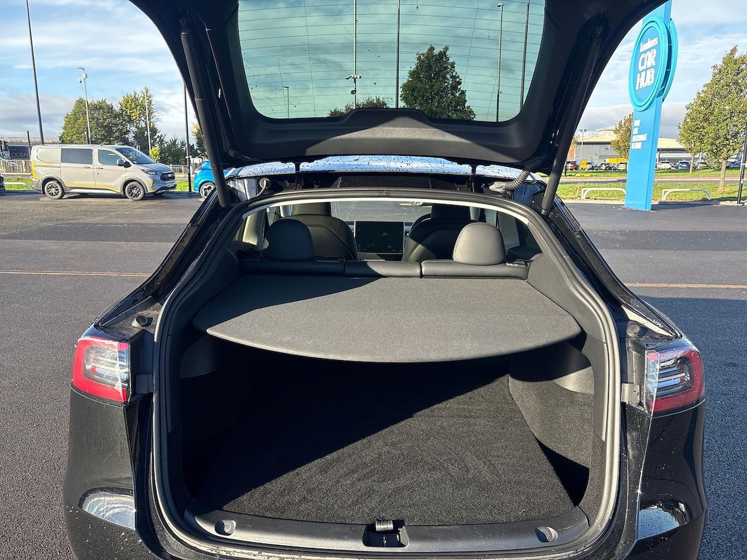 Used Tesla Model Y 2024 for sale - 76182503: Photo 17