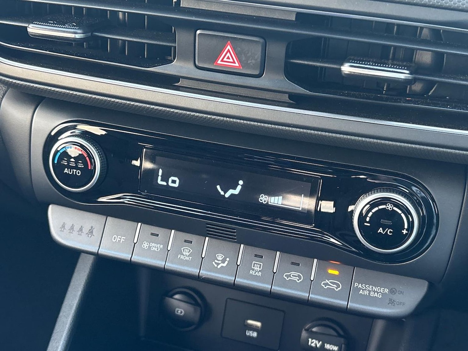 Used Hyundai KONA 2023 for sale - 76324664: Photo 12