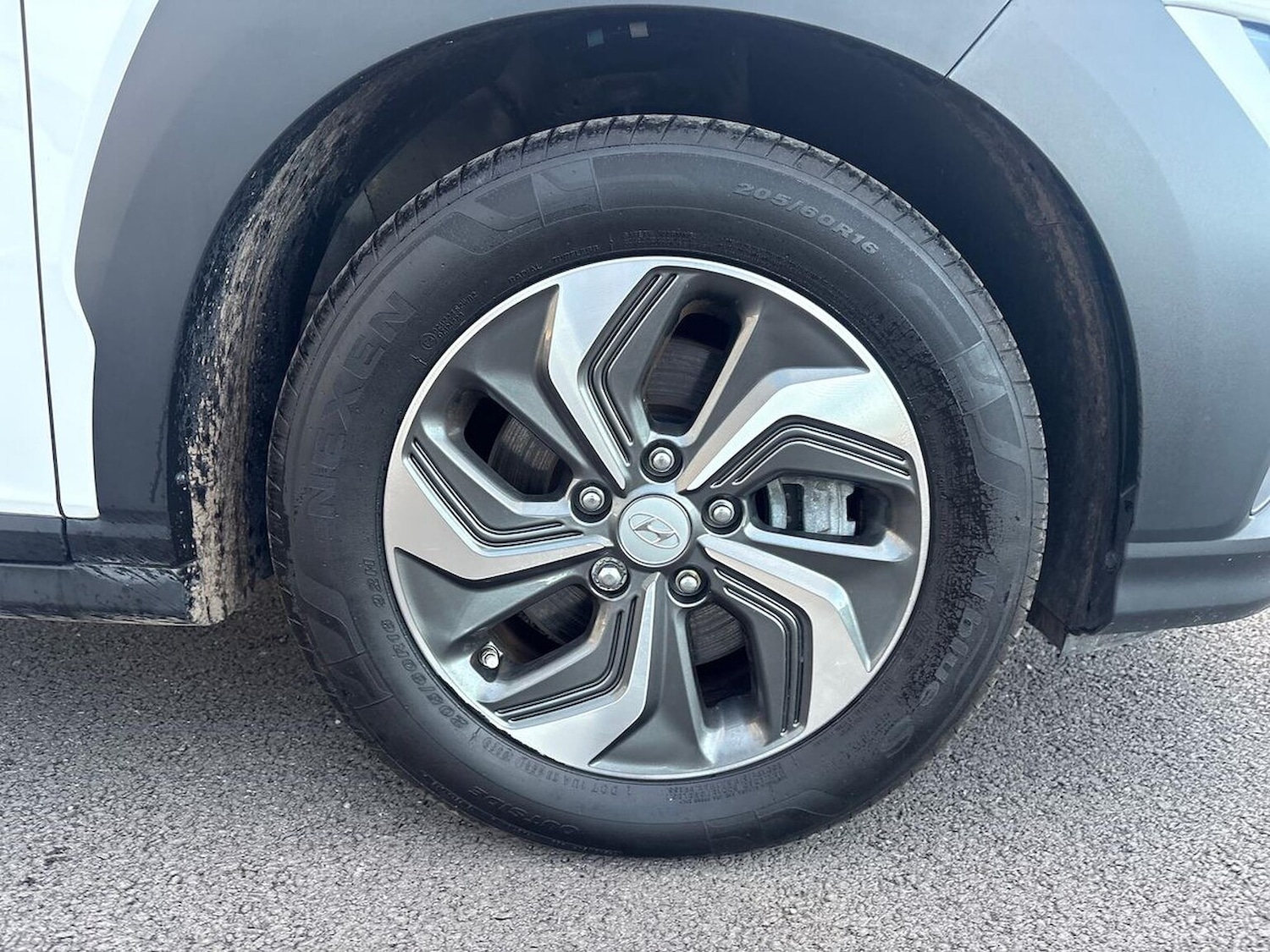 Used Hyundai KONA 2023 for sale - 76324664: Photo 6