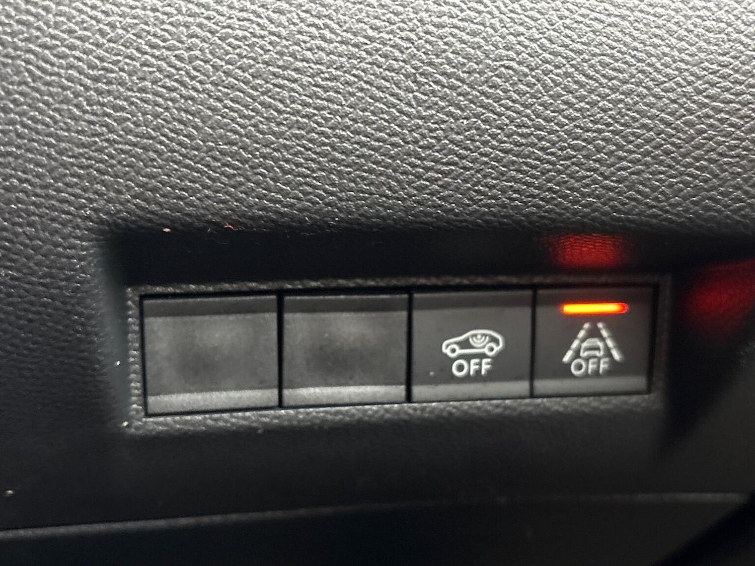 Used Peugeot 2008 2023 for sale - 76924637: Photo 22