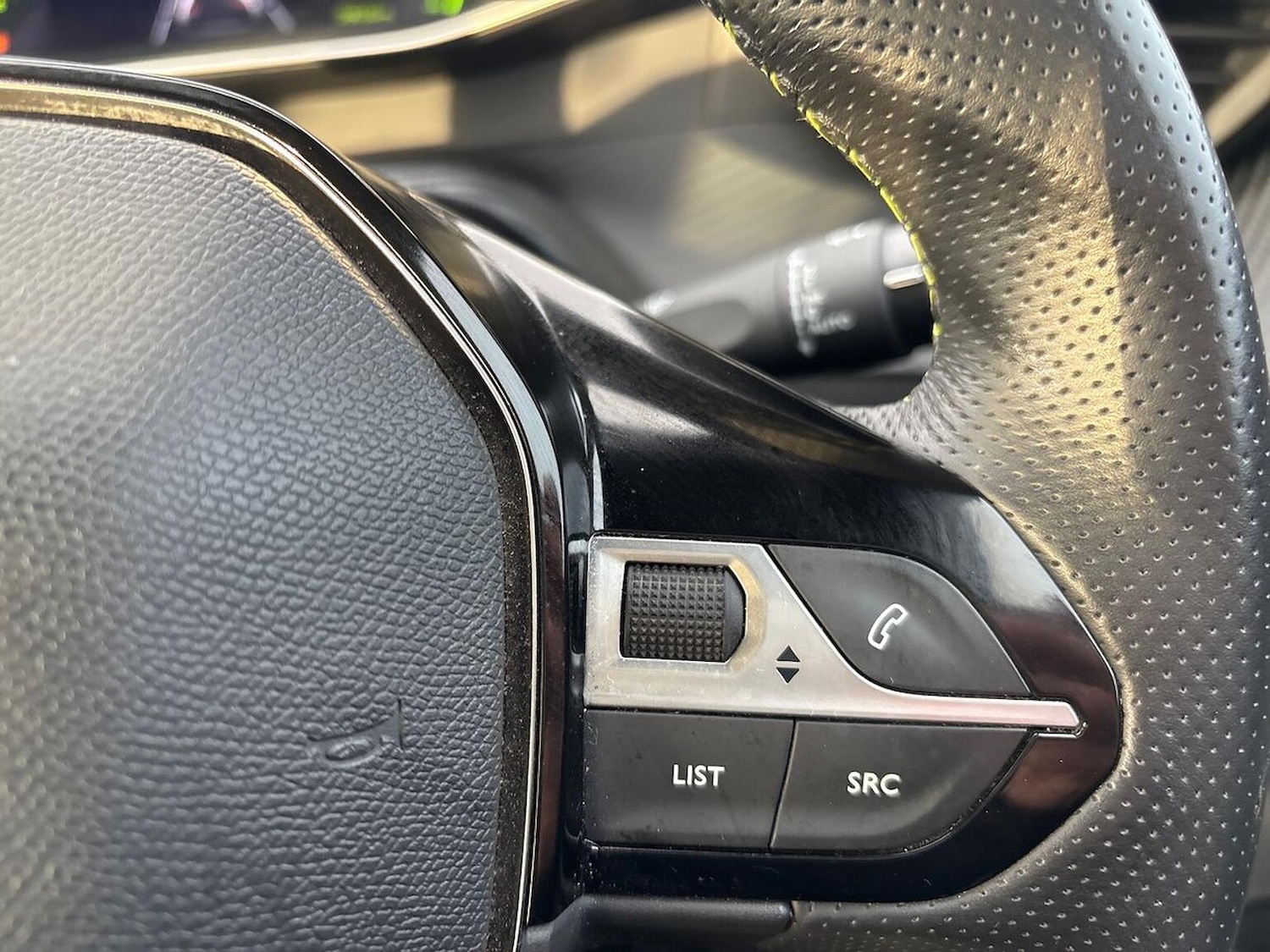 Used Peugeot 2008 2023 for sale - 76924637: Photo 27