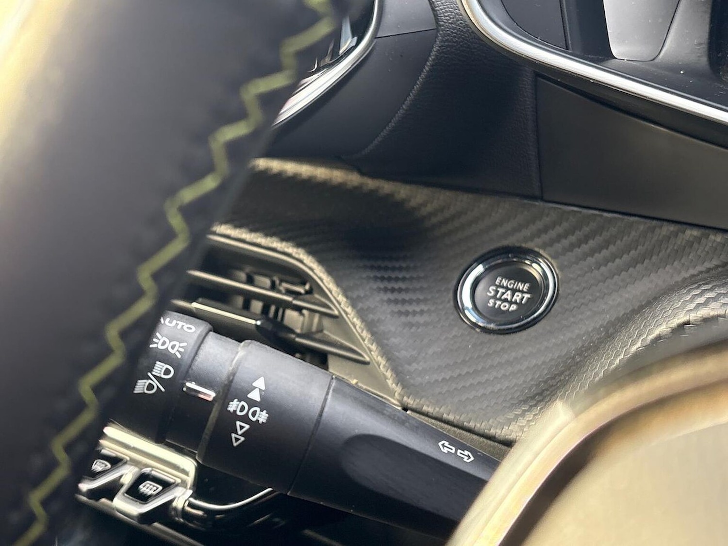 Used Peugeot 2008 2023 for sale - 76924637: Photo 28