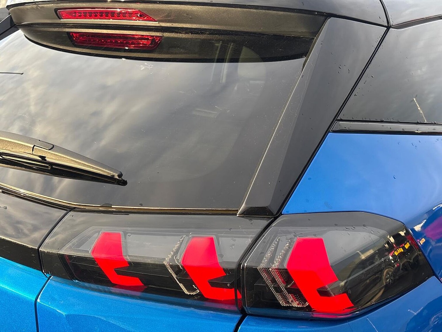 Used Peugeot 2008 2023 for sale - 76924637: Photo 36