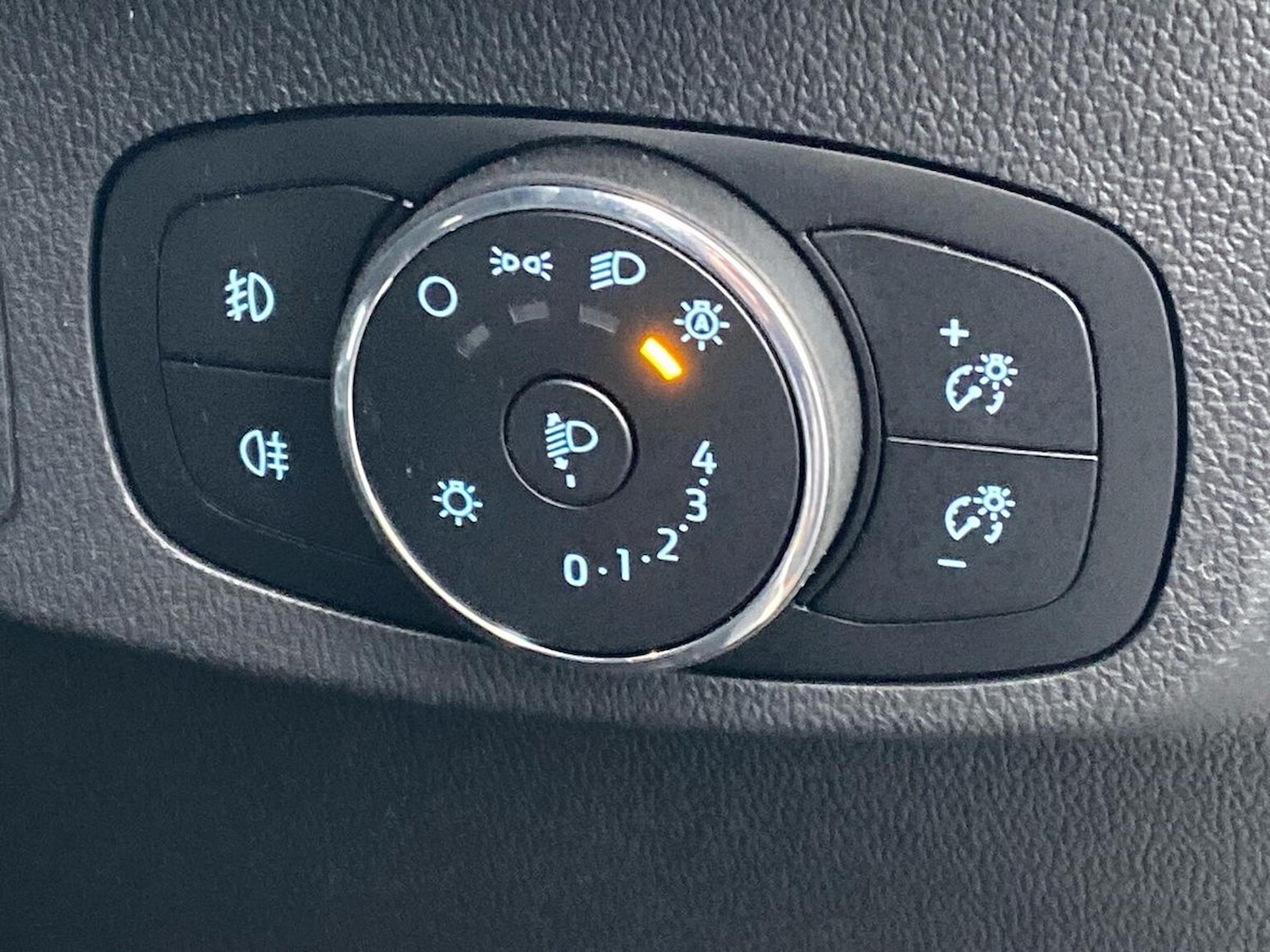 Used Ford Focus 2023 for sale - 77789585: Photo 22