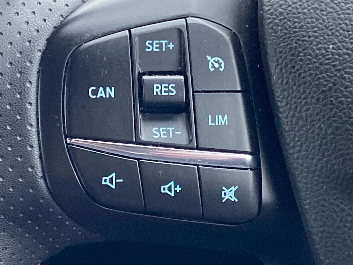 Used Ford Focus 2023 for sale - 77789585: Photo 26