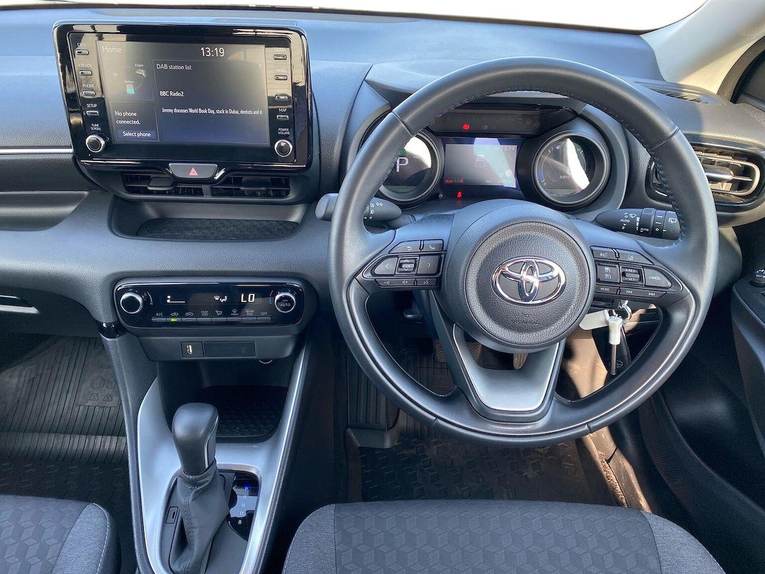 Used Toyota Yaris 2023 for sale - 78194655: Photo 11