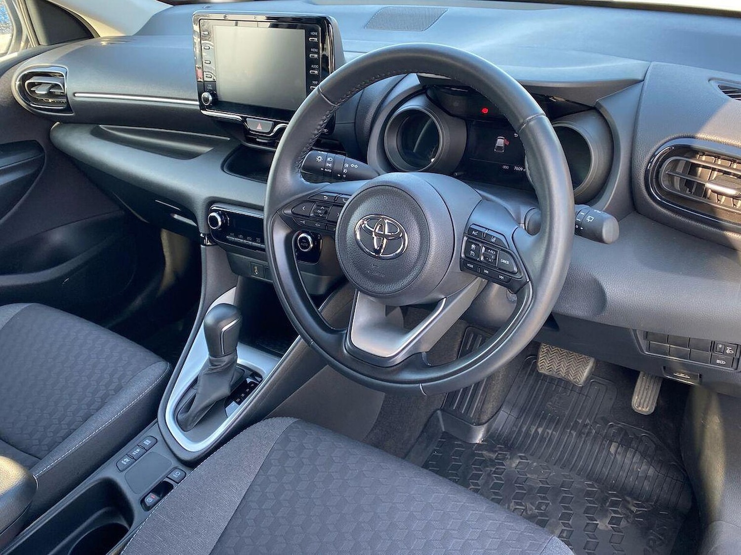 Used Toyota Yaris 2023 for sale - 78194655: Photo 17