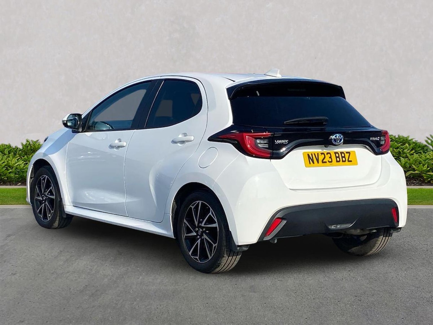 Used Toyota Yaris 2023 for sale - 78194655: Photo 2