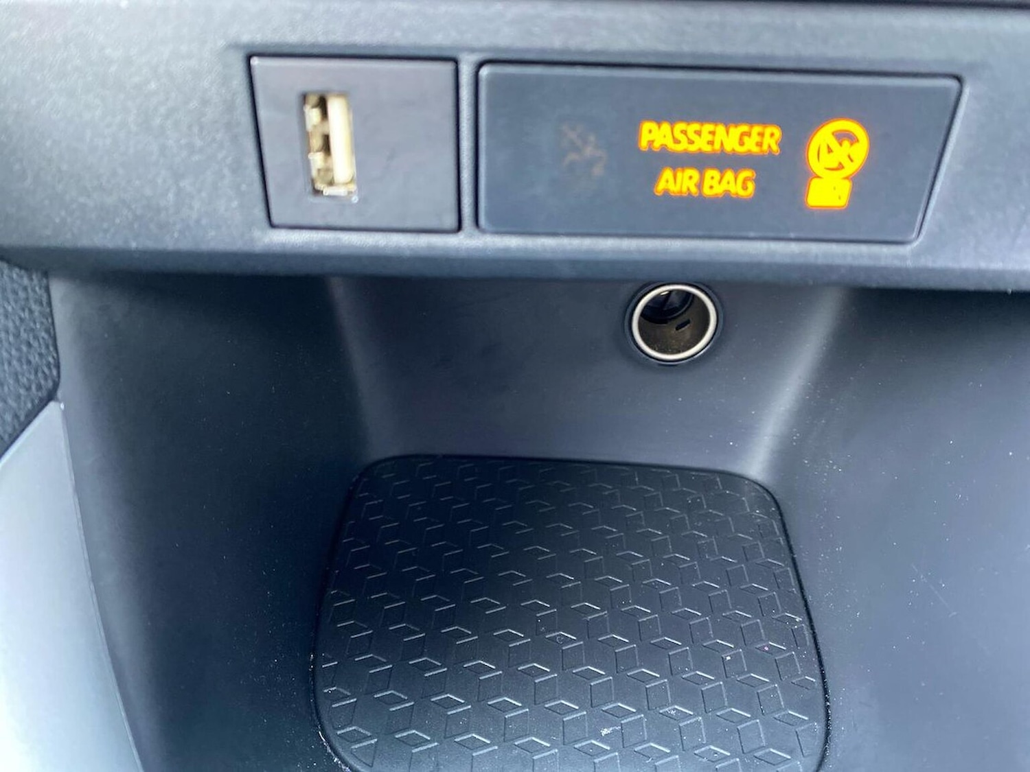 Used Toyota Yaris 2023 for sale - 78194655: Photo 41